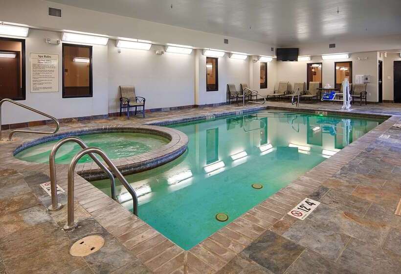 בית מלון כפרי Best Western Plus Desoto Inn & Suites