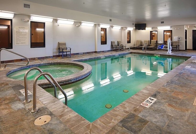 בית מלון כפרי Best Western Plus Desoto Inn & Suites