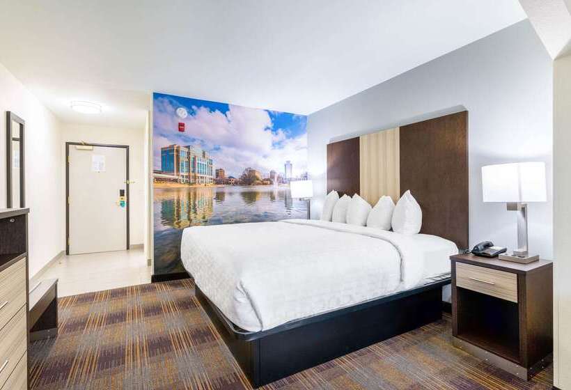 هتل Clarion Pointe Madisonhuntsville