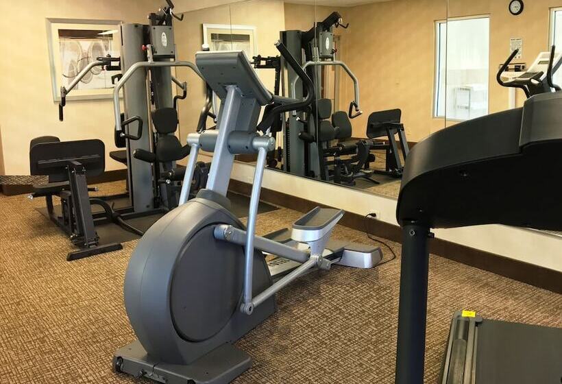 فندق Comfort Inn & Suites Porter Near Indiana Dunes