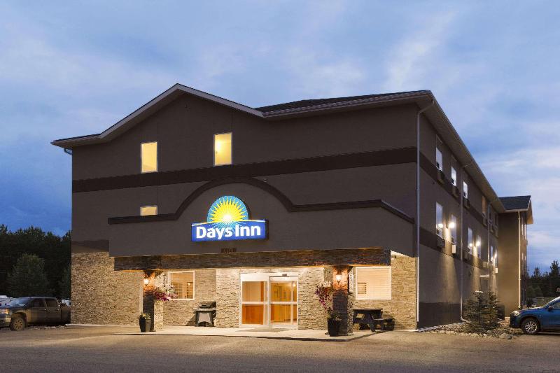 בית מלון כפרי Days Inn By Wyndham Chetwynd