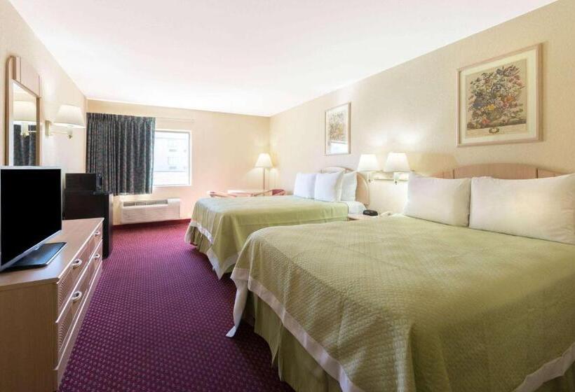 בית מלון כפרי Days Inn By Wyndham Mount Vernon