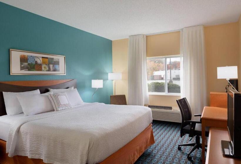 בית מלון כפרי Fairfield Inn & Suites Youngstown Boardman Poland