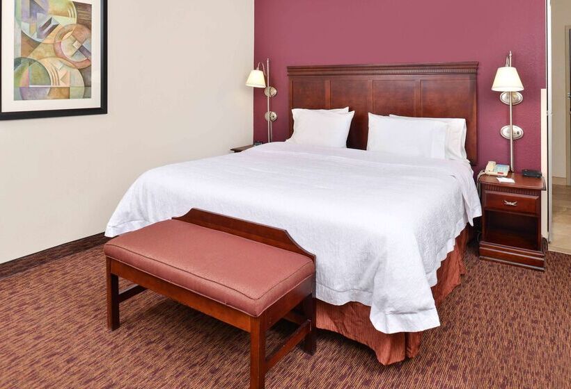 בית מלון כפרי Hampton Inn & Suites Muncie