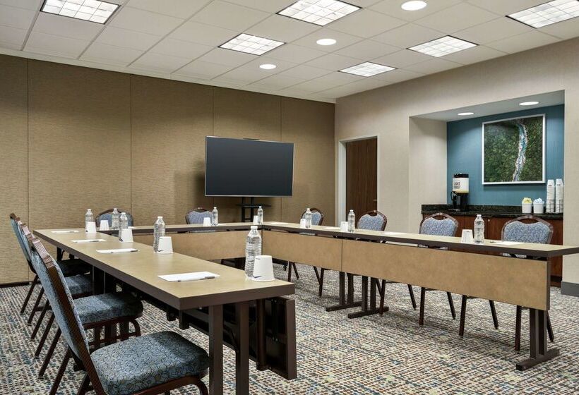 فندق Hampton Inn & Suites Tacoma/puyallup