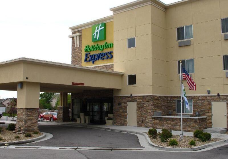 בית מלון כפרי Holiday Inn Express Salt Lake City South   Midvale, An Ihg