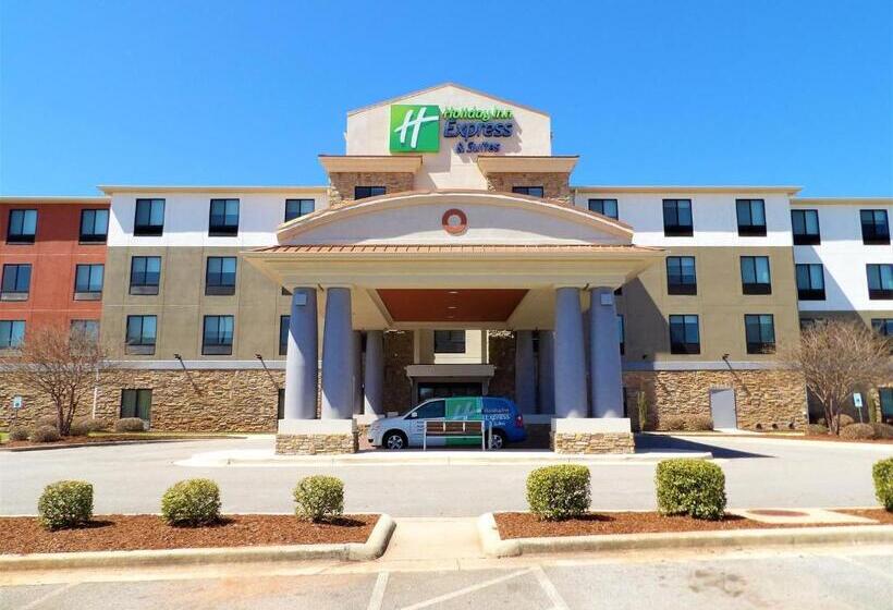 هتل Holiday Inn Express & Suites   Huntsville Airport, An Ihg