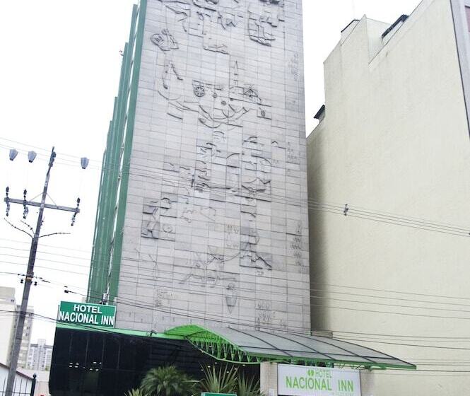 בית מלון כפרי Nacional Inn Curitiba Estação Shopping