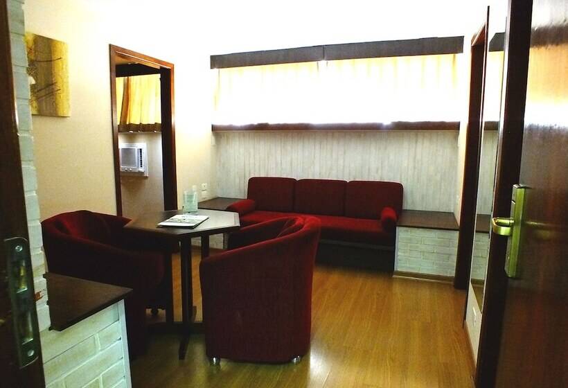 בית מלון כפרי Nacional Inn Curitiba Estação Shopping