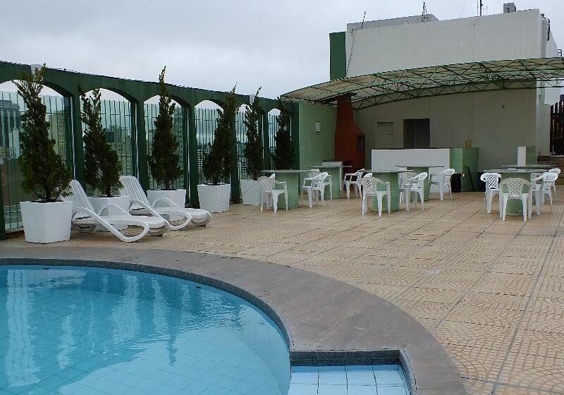 בית מלון כפרי Nacional Inn Curitiba Estação Shopping