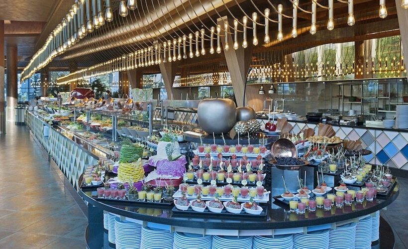 هتل Noah S Ark Deluxe  & Spa