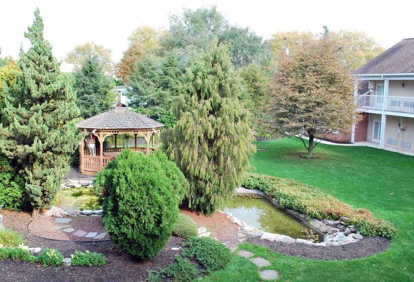 בית מלון כפרי Rodeway Inn & Suites Myerstown   Lebanon