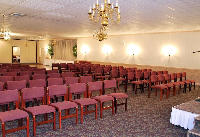 בית מלון כפרי Rodeway Inn & Suites Myerstown   Lebanon