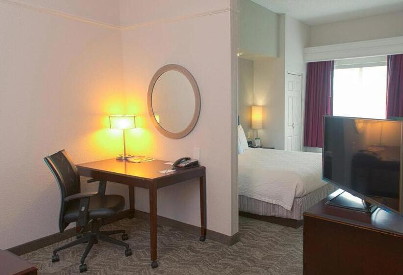 هتل Springhill Suites Houston Pearland
