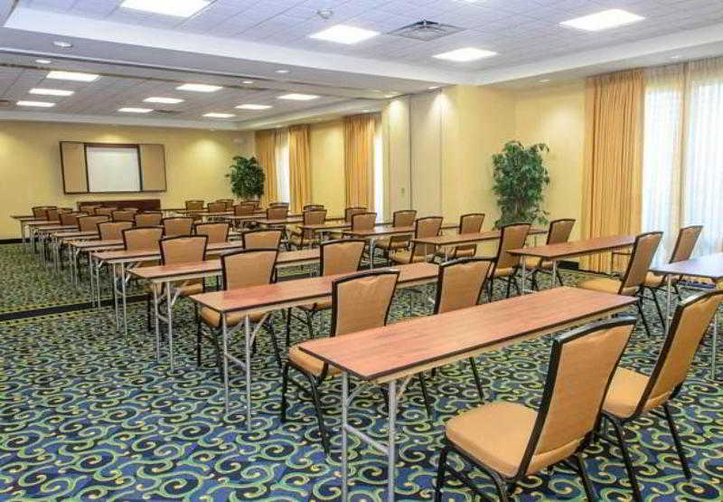 هتل Springhill Suites Houston Pearland