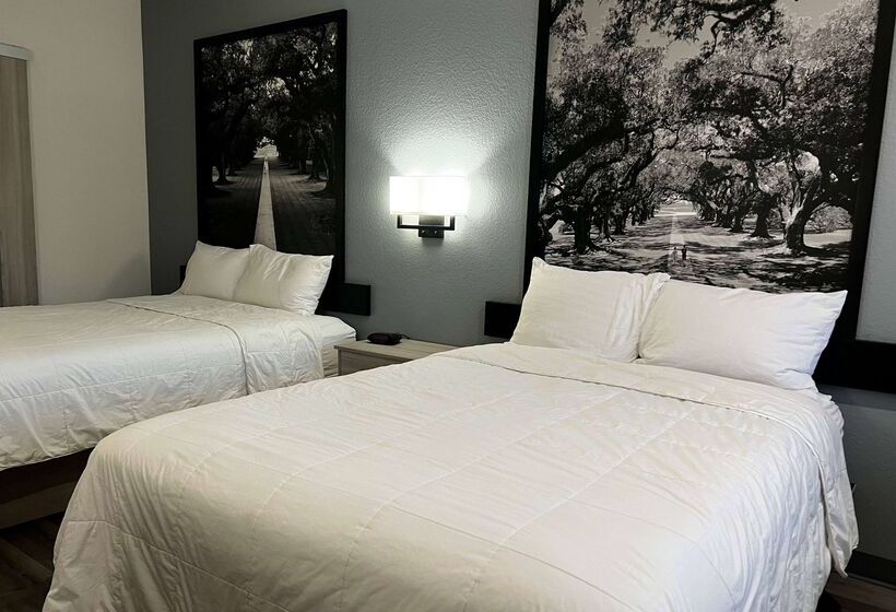 هتل Super 8 By Wyndham Rosenberg Tx