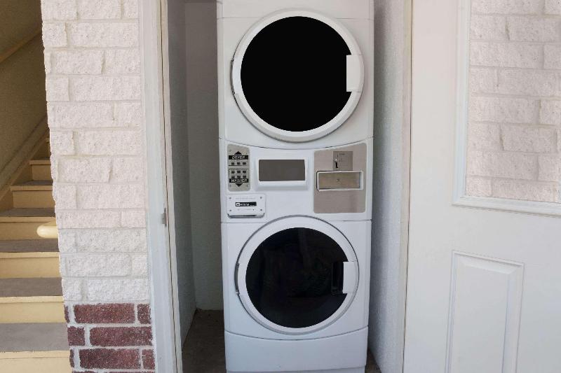 هتل Super 8 By Wyndham Rosenberg Tx