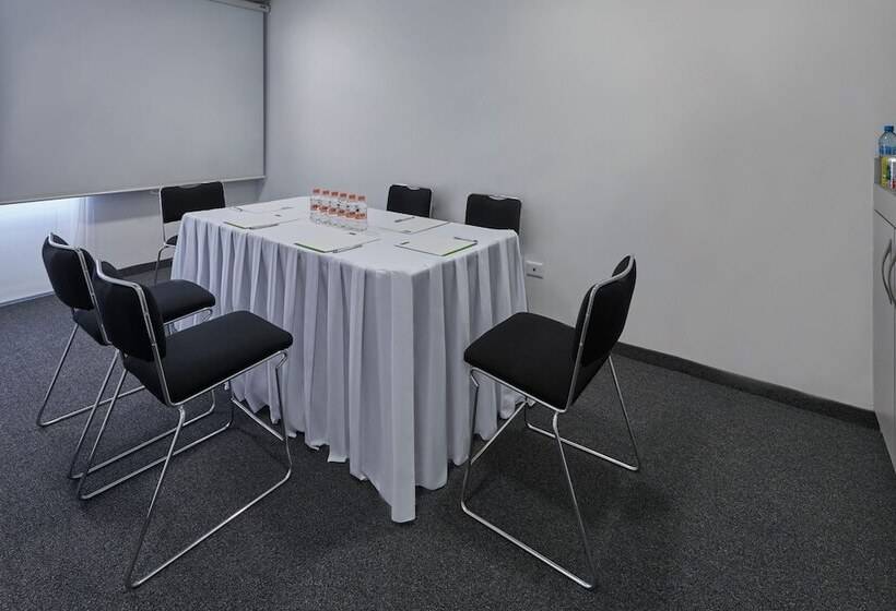 酒店 City Express Junior By Marriott Guadalajara Periferico Sur