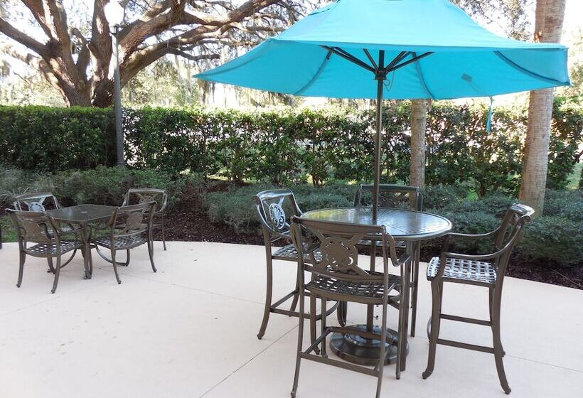 Отель Comfort Suites The Villages