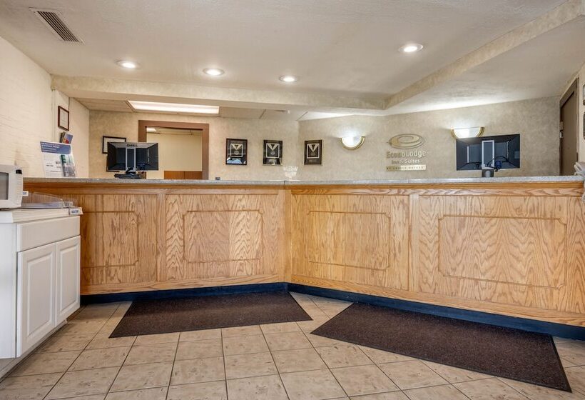 ホテル Econo Lodge Inn & Suites Shamokin Dam   Selinsgrove
