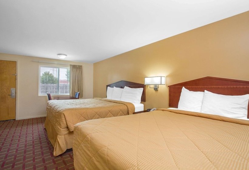 ホテル Knights Inn  Tonawanda Ny