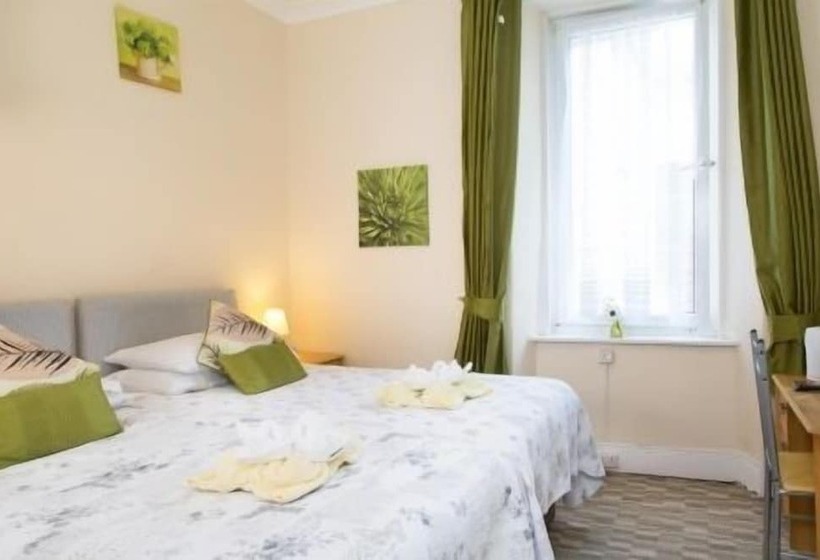 ホテル The Firs Bed And Breakfast