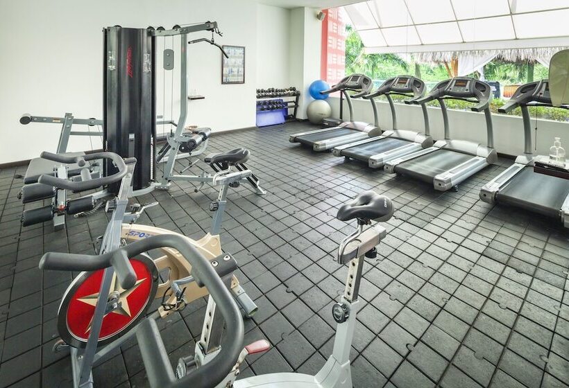 استراحتگاه Decameron Baru  All Inclusive