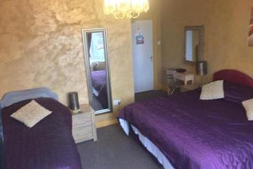 تختخواب و صبحانه Greenbank Guest House