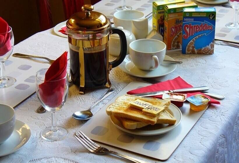 Causeway Tavern Bed & Breakfast