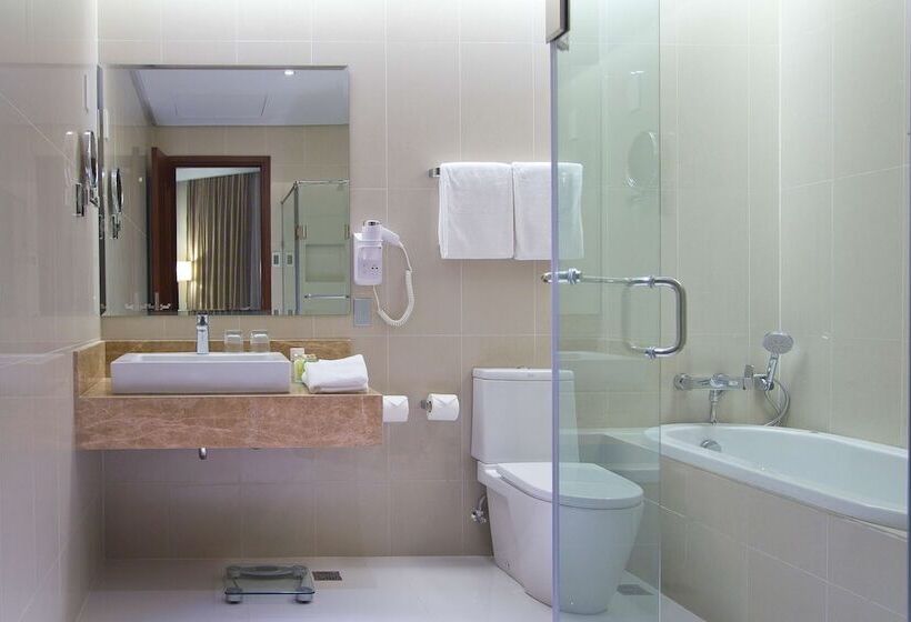 Acacia Hotel Manila