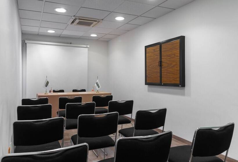 בית מלון כפרי City Express Junior By Marriott Tuxtla Gutierrez Poliforum