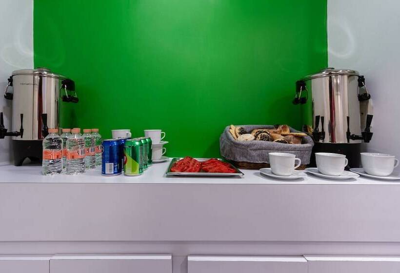 호텔 City Express Junior By Marriott Tuxtla Gutierrez Poliforum