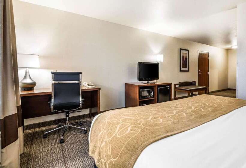 酒店 Comfort Suites At Par 4 Resort