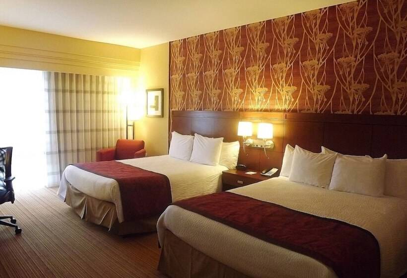هتل Courtyard Warner Robins