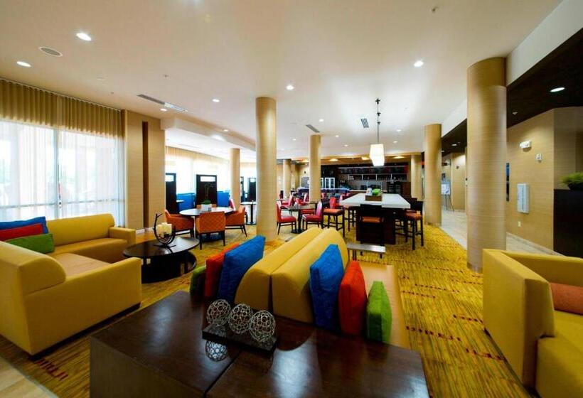هتل Courtyard Warner Robins