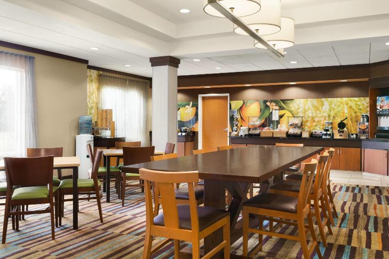 酒店 Fairfield Inn & Suites By Marriott Weirton
