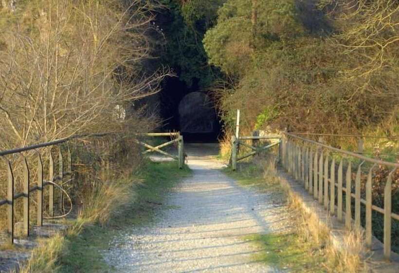 호텔 Hostal Rural Elosta