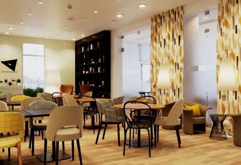 هتل Ibis Styles Warszawa Airport