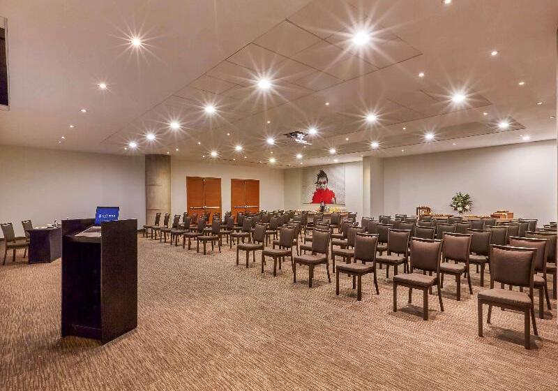 בית מלון כפרי Pullman Lima San Isidro