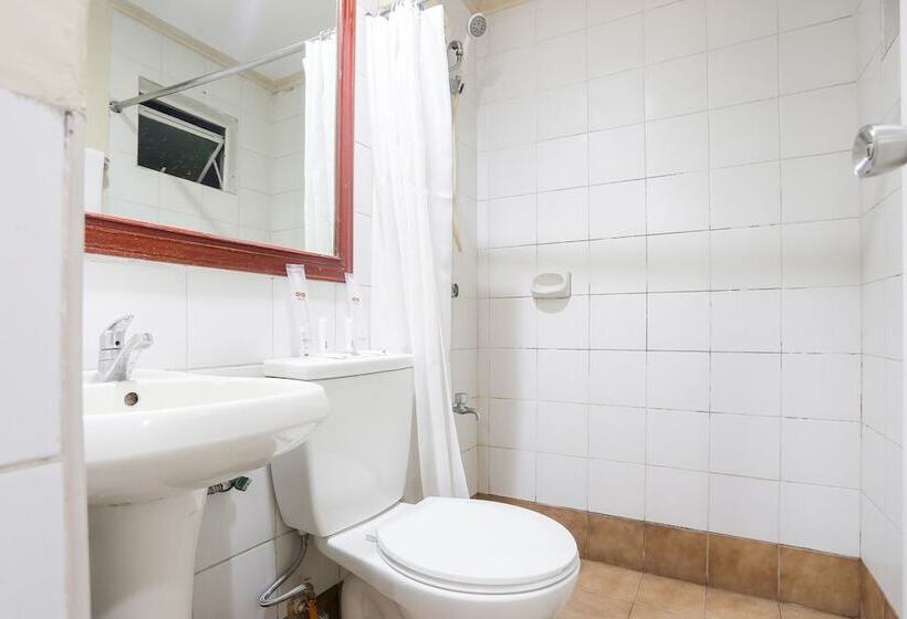 בית מלון כפרי Royale Parc Inn & Suites