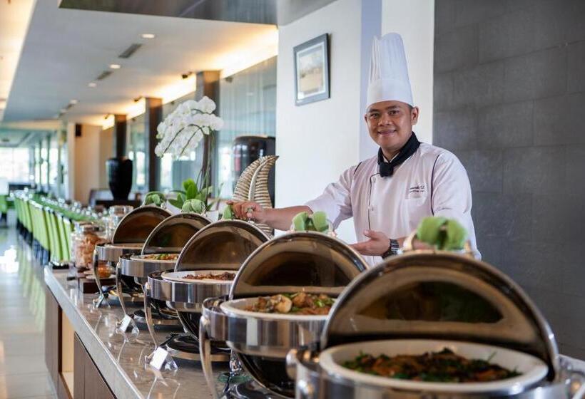 هتل Santika Bogor