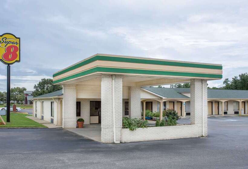 فندق Super 8 By Wyndham Sumter