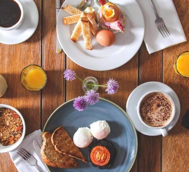 Отель The Five Dials Inn