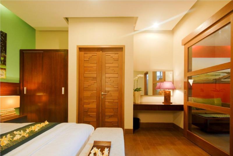 هتل The Green Zhurga Suite