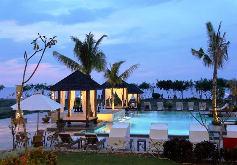 هتل The Jayakarta Suites Komodo Flores