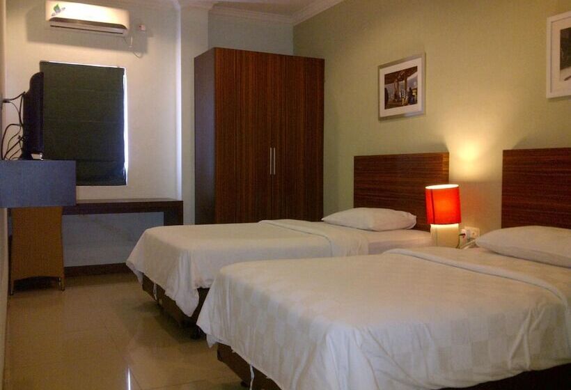 هتل The Studio Inn Nusa Dua