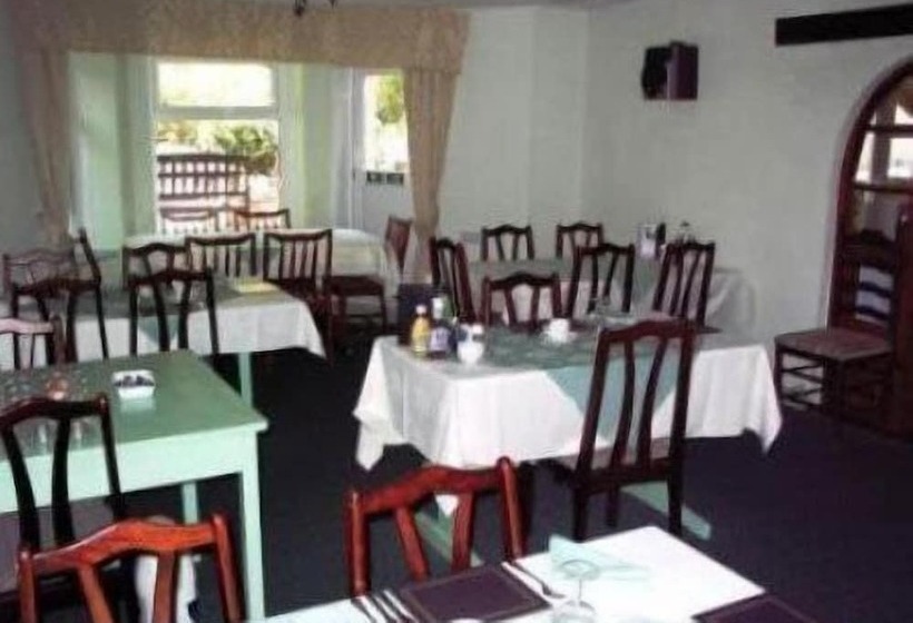 بنسيون The Sherborne Lodge