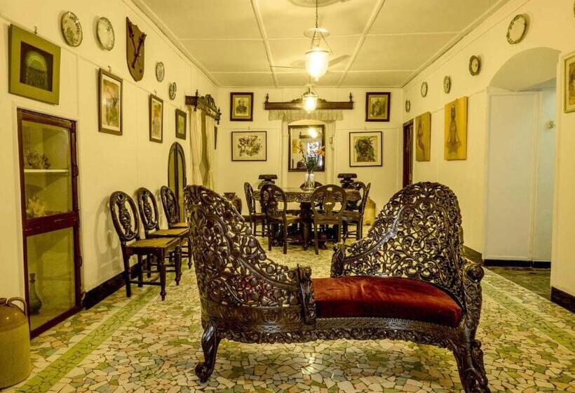 مبيت وإفطار Welcomheritage Panjim Inn