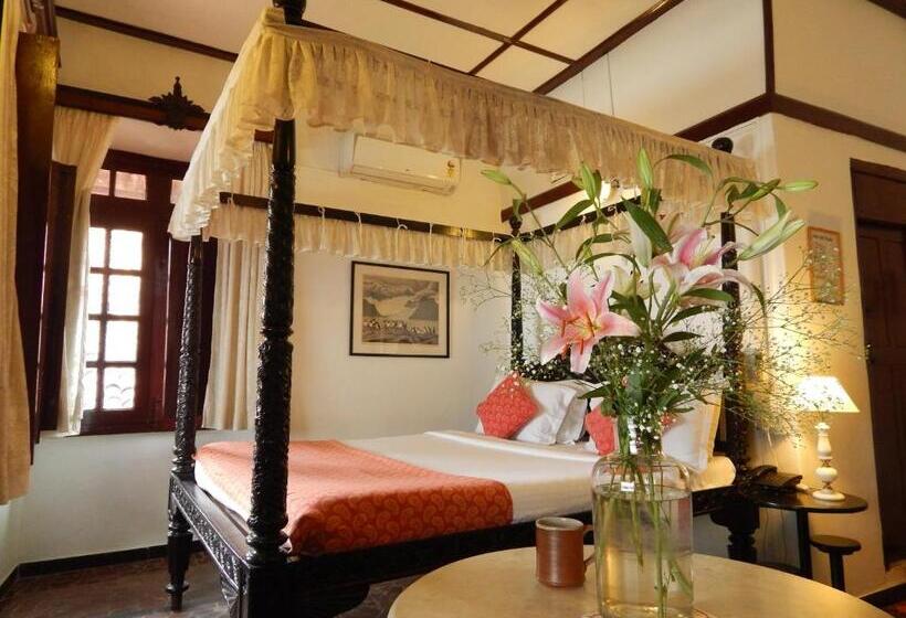 مبيت وإفطار Welcomheritage Panjim Inn