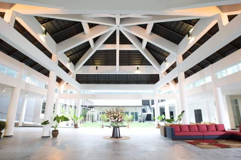 فندق Cherengin Hills Convention & Spa Resort